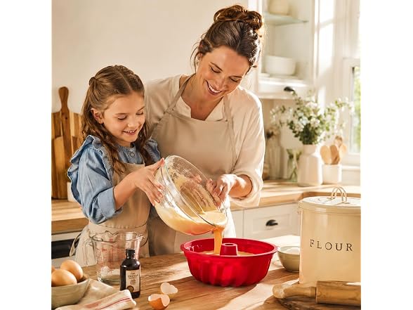 Mrs. Anderson's Baking Silicone Bundt Cake Pan, 9 Inch