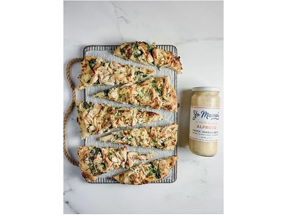 Creamy Alfredo Sauce by Yo Mama's Foods