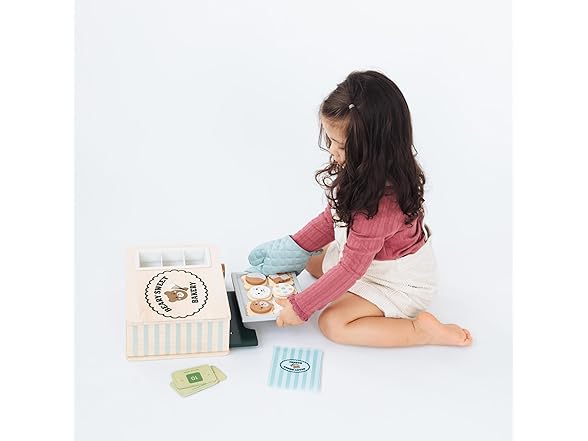 Pearhead Wooden Bakery Montessori Set