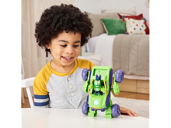 Marvel 2-in-1 Mech Suit & Vehicle