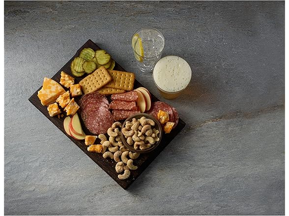 1PK PLANTERS Cashews Dill Pickle