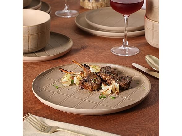 Gisbon Elite Butterwick 12 Piece Plates and Bowls Set