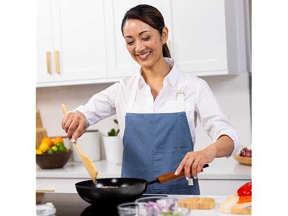 Joyce Chen 9.5-Inch Carbon Steel Stir Fry Pan