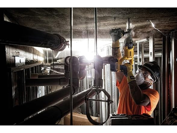 DEWALT DCH133M2 20V Max XR Brushless 1” Hammer Kit