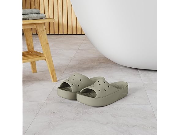 Crocs Classic Platform Women's Slide Bone