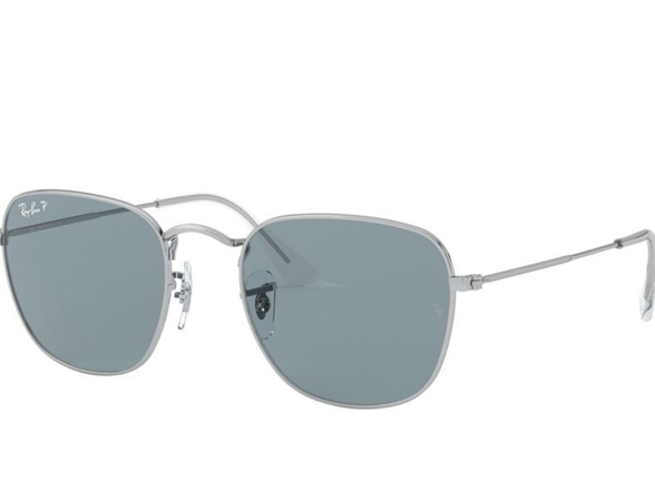 Silver finish/Polarized blue lenses