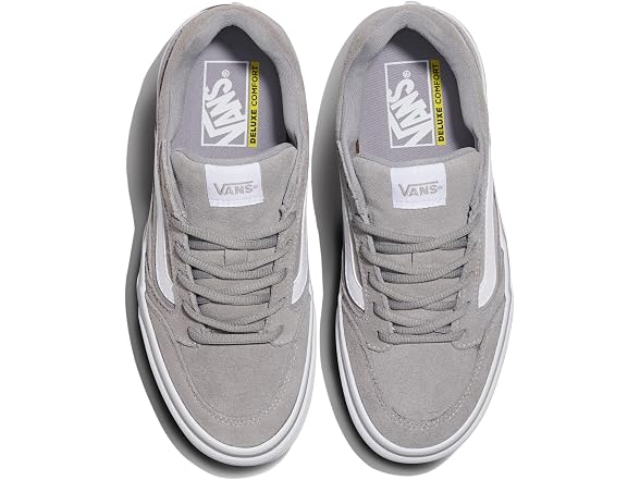Vans Women Fairview Deluxe Low-Top Shoes