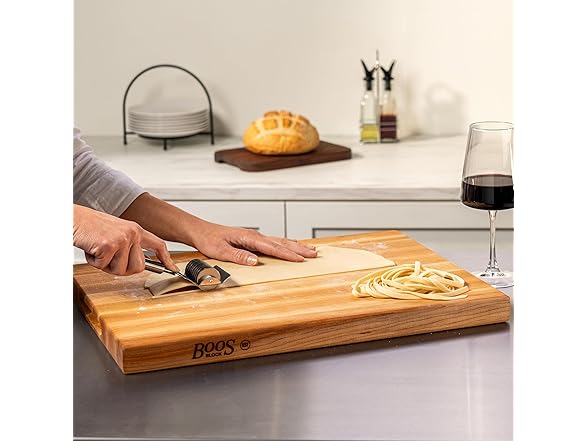 John Boos R-Board Series Rectangular Wooden Maple Cutting Board 20”x15” – 1.5” Thick, 12-lb Reversible Butcher Block with Edge-Grain & Finger Grips – Made in the USA (Open Box)