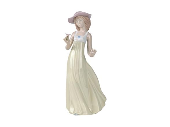 NAO Gentle Breeze. Porcelain Woman