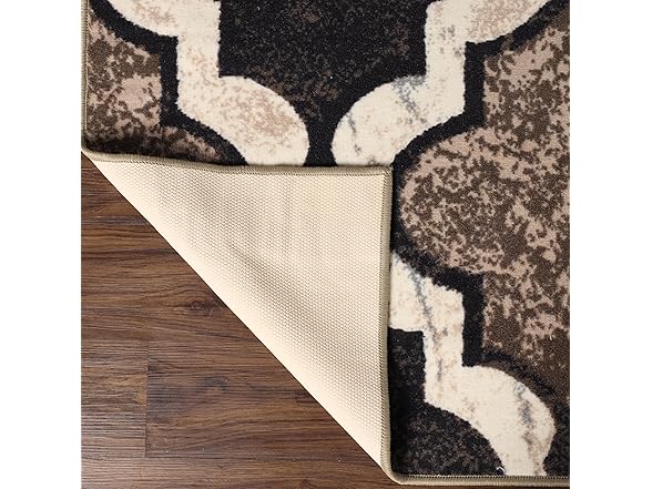 Superior Contemporary Trellis Geometric Indoor Rug (Your Choice)