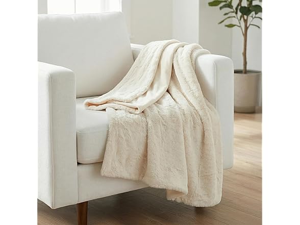 Americanflat Faux Fur Throw Blanket