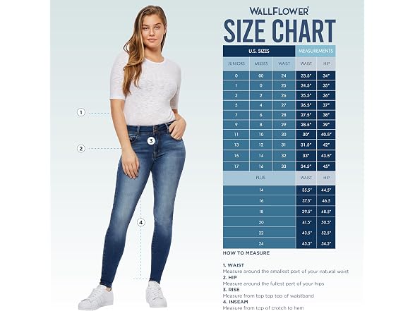 WallFlower Women Flirty Twill Cargo Shorts