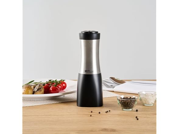 Restaurantware Electric Salt And Pepper Grinder Set