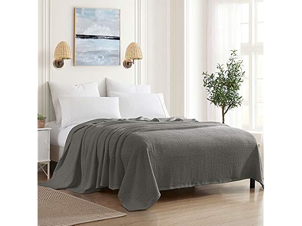 Grand Hotel Waffle Weave Cotton Blanket