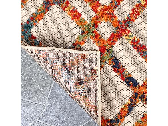 Superior 5'2"x7'2" Modern Diamond Lattice Rug