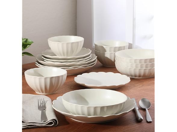 Gibson Elite Malibu Shore 16 Piece Scalloped Edge Stoneware