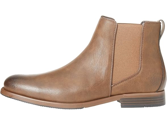 Amazon Essentials Men Leather Chelsea Boot