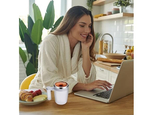 Rechargeable Self Stirring Mug