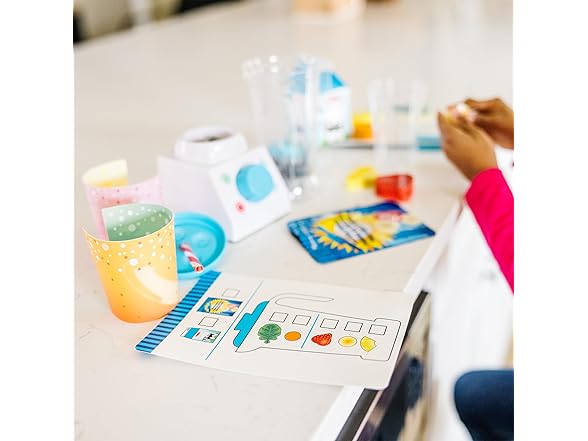 Melissa & Doug Smoothie Maker Blender Set