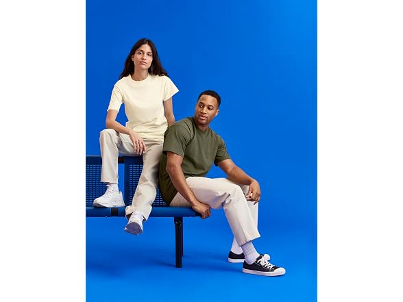 Gildan (S) Hammer Adult T-Shirt