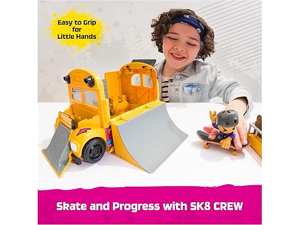 TECH DECK Sk8 Crew 2-in-1 Transforming Ultra Sk8 Bus