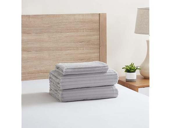 Hearth & Harbor Premium Flannel Duvet Cover Set