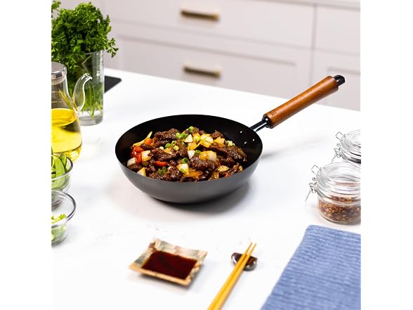 Joyce Chen 9.5-Inch Carbon Steel Stir Fry Pan