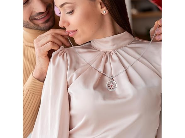 Mezvth Compass Necklace