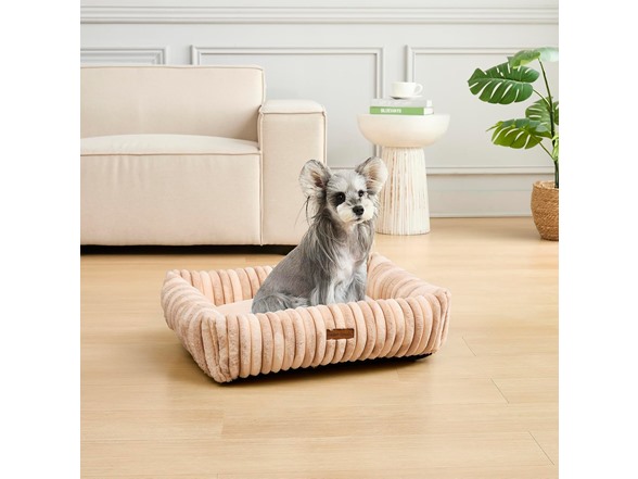 Modern Threads Ribbed Plush Two-Tone Cuddler Dog Bed