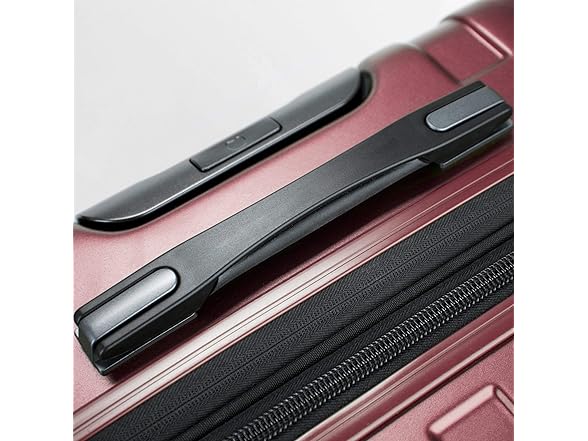 DELSEY PARIS Titanium Hardside Spinner, Checked Medium, 25-in.