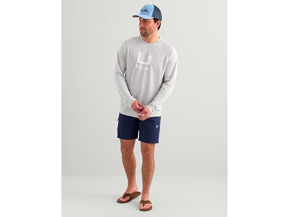 HUK Men's Standard Icon Crew Fishing Shirt