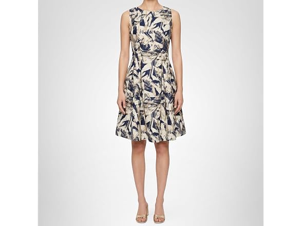 Vince Camuto Women (4) Sleeveless Boat Neck Dress