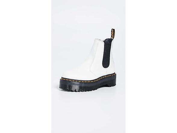 Dr. Martens 3040 Chelsea Boot 9 Men/10 Women (Open Box)