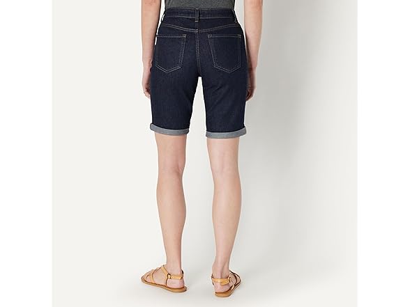 Amazon Essentials Womens SlimFit Bermuda Short