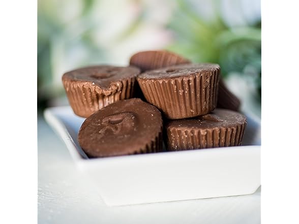 Yupik Mini Peanut Butter Cups 2.2lb