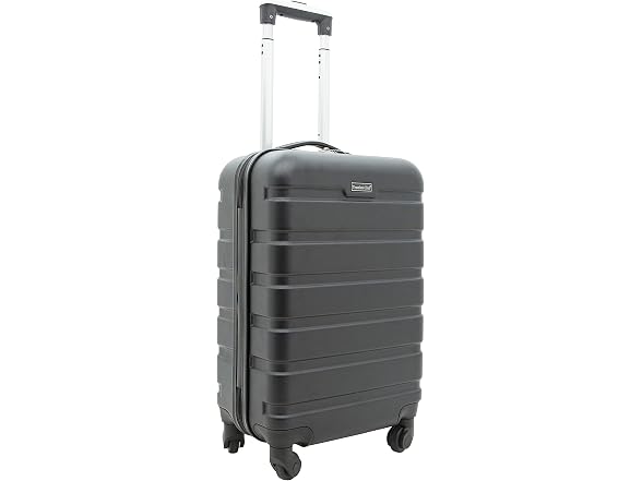 Travelers Club Harper Luggage, 22" Carry-On