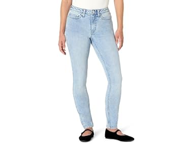 $10.99, Was $29.90, 63% Off! Amazon Essentials Women's Mid-Rise Stretch Skinny Jean dealfomo