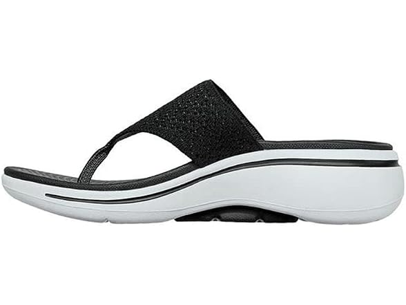 Skechers Women's Gowalk Arch Fit Sandals (8)