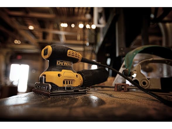 DEWALT DWE6411K Palm Sander