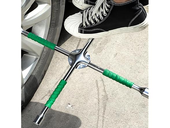 Heavy Duty 4 way Lug Wrench