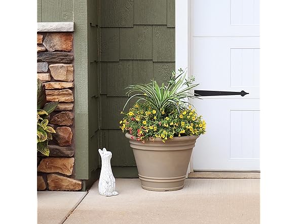 Sunnydaze 20-Inch Franklin Large Plant Pot  - Beige