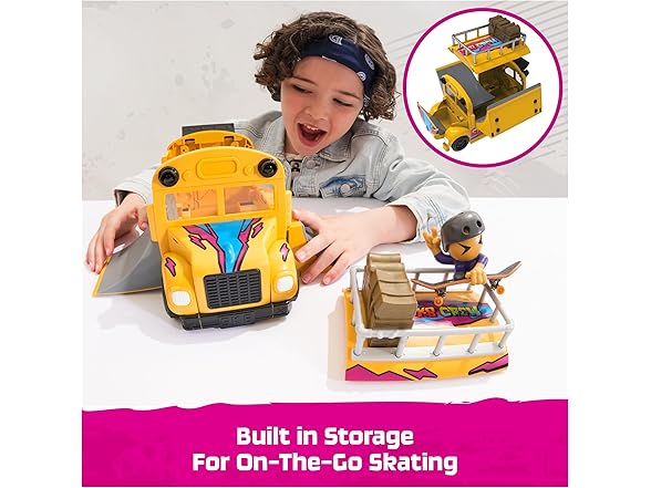 TECH DECK Sk8 Crew 2-in-1 Transforming Ultra Sk8 Bus