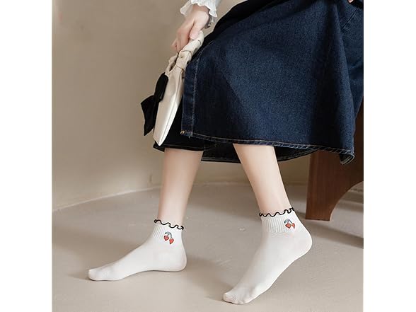 CHUNFO Womens Socks 5 Pairs (6-11.5)