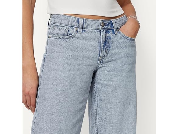 Amazon Essentials Women Ultra Soft Low-rise Jean