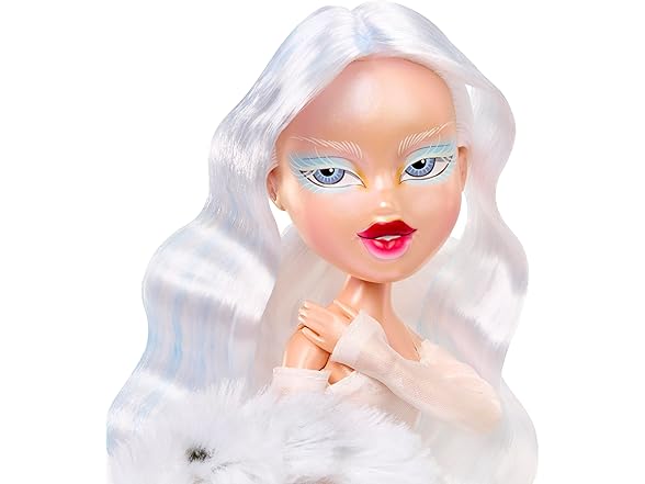 Bratz 2025 Holidayz Frosty Nightz Cloe Collector Doll
