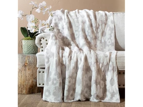 CARSTENS, INC. Luxury Soft Stretchy Plush