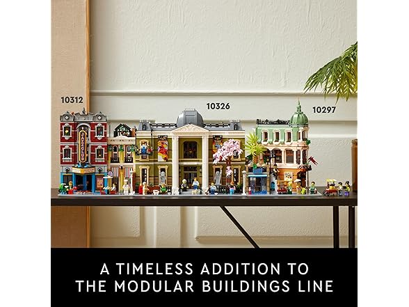 LEGO Icons 10326 Natural History Museum