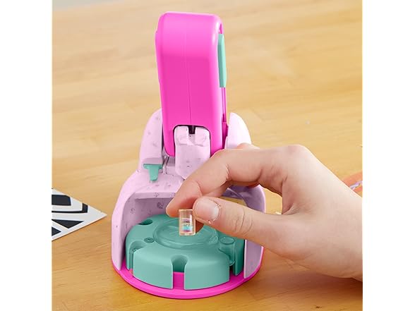 Craft-tastic Studio Friendship Bracelet Making Kit