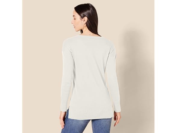 Amazon Essentials Women Lightweight V-neck Sweater