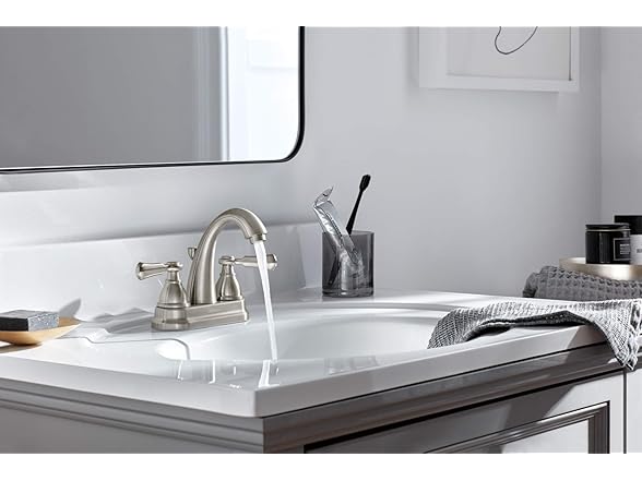 Elmhurst 2-Handle Bath Faucet Centerset